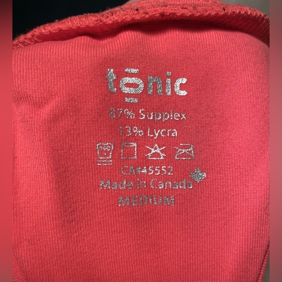 Tonic Active Yoga Top with Built in Shelf Bra Size Medium in EUC - Picture 2 of 12